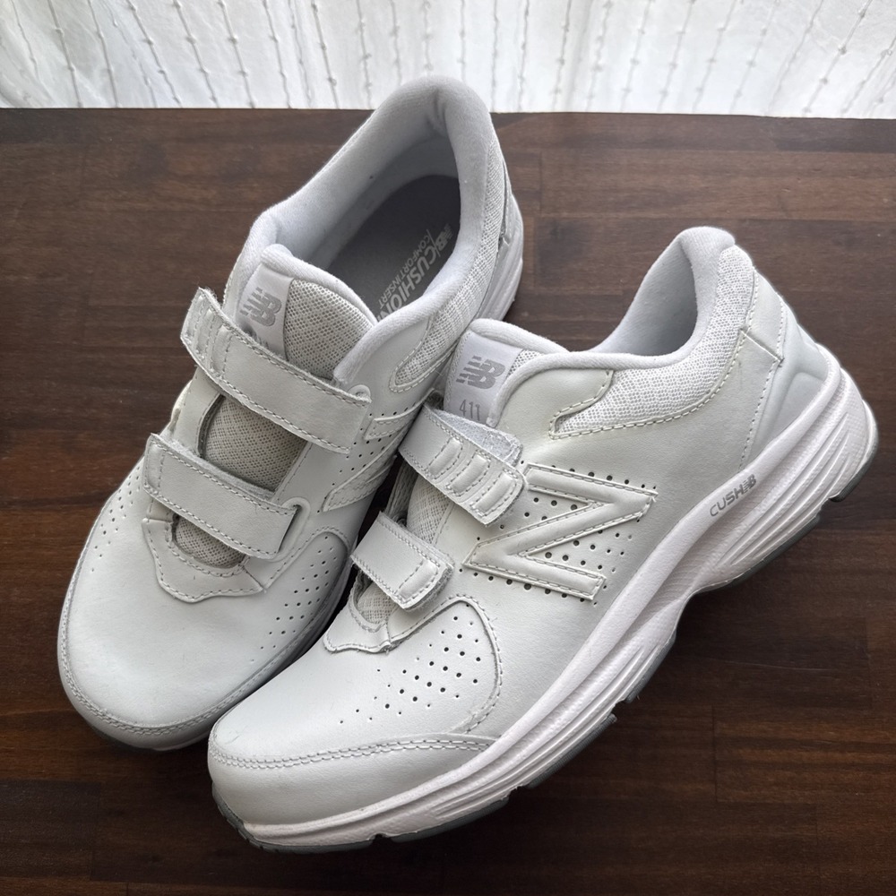 Sz 8.5 New Balance™ 411 v2 Leather Hook & Loop Walker 'Triple White' WW411HW2